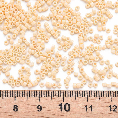 Glass Cylinder Beads SEED-S047-A-021-1
