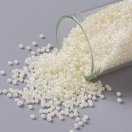 TOHO Round Seed Beads SEED-JPTR15-0123-1