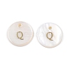 Natural Freshwater Shell Flat Round Charms with Gold Stamping Letter Q SSHEL-S249-Q-1-4