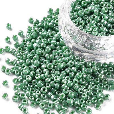 8/0 Glass Seed Beads SEED-US0003-3mm-127-1