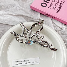 Hollow Butterfly Alloy Rhinestone Large Claw Hair Clips PW-WG31384-03
