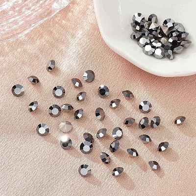 Preciosa® MAXIMA Crystal Round Stones Y-PRC-RBSS18-23980-272-1